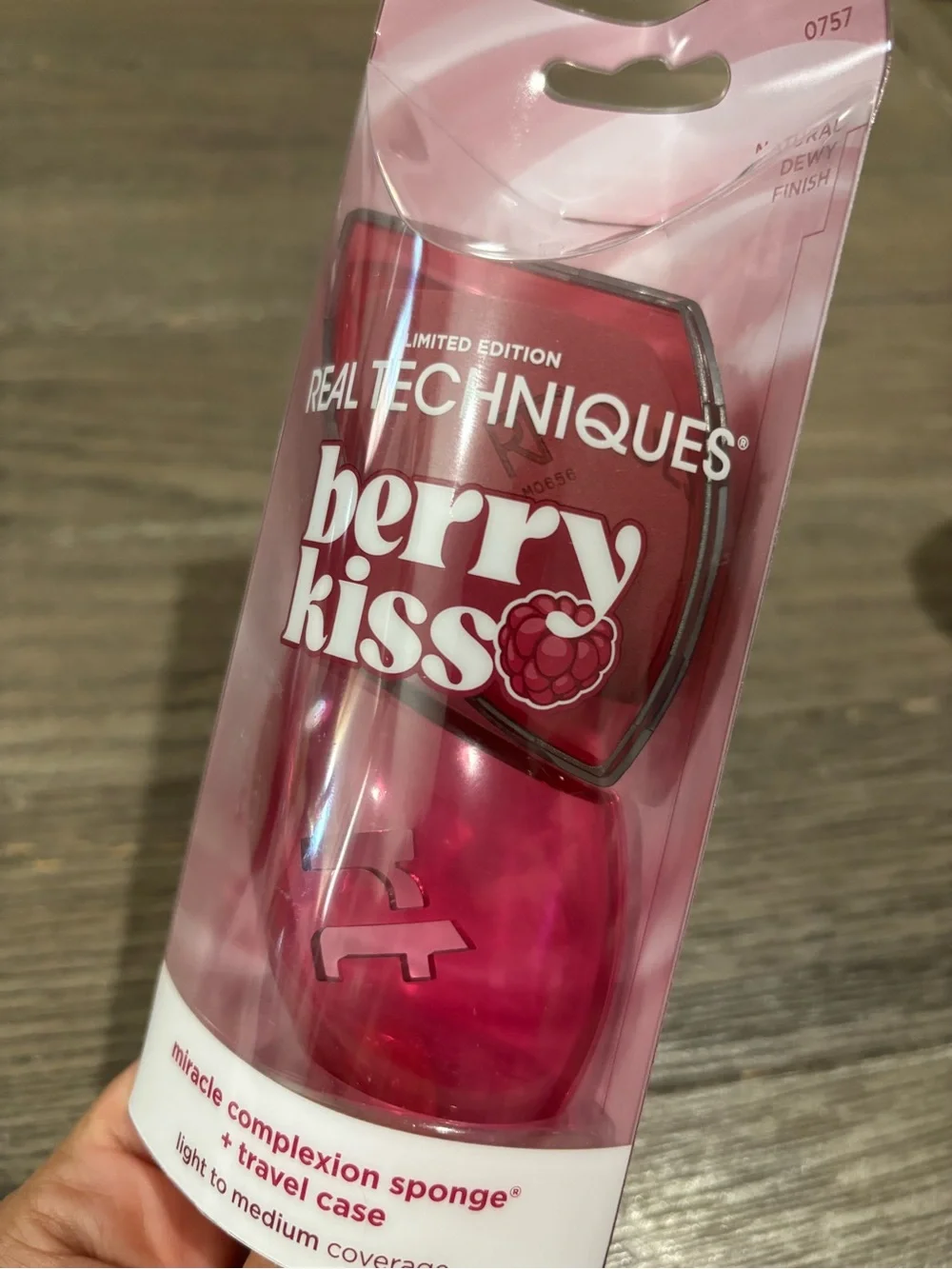 Real Techniques Limited Edition Berry Kiss Makeup Set